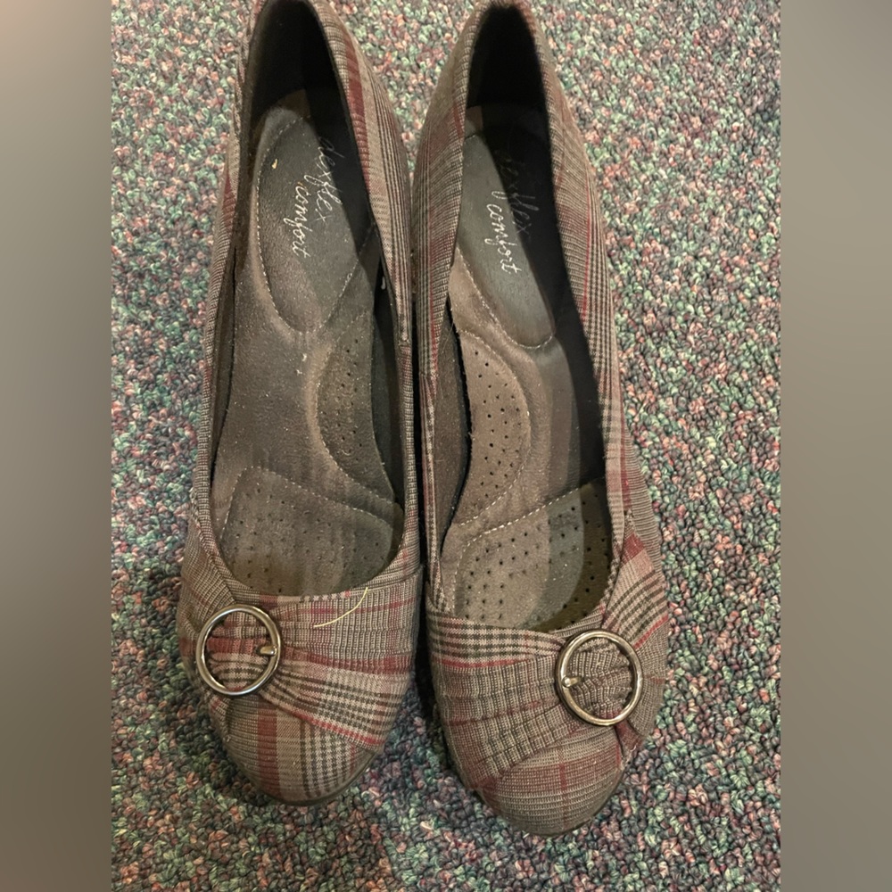 Dexflex comfort wedge heels